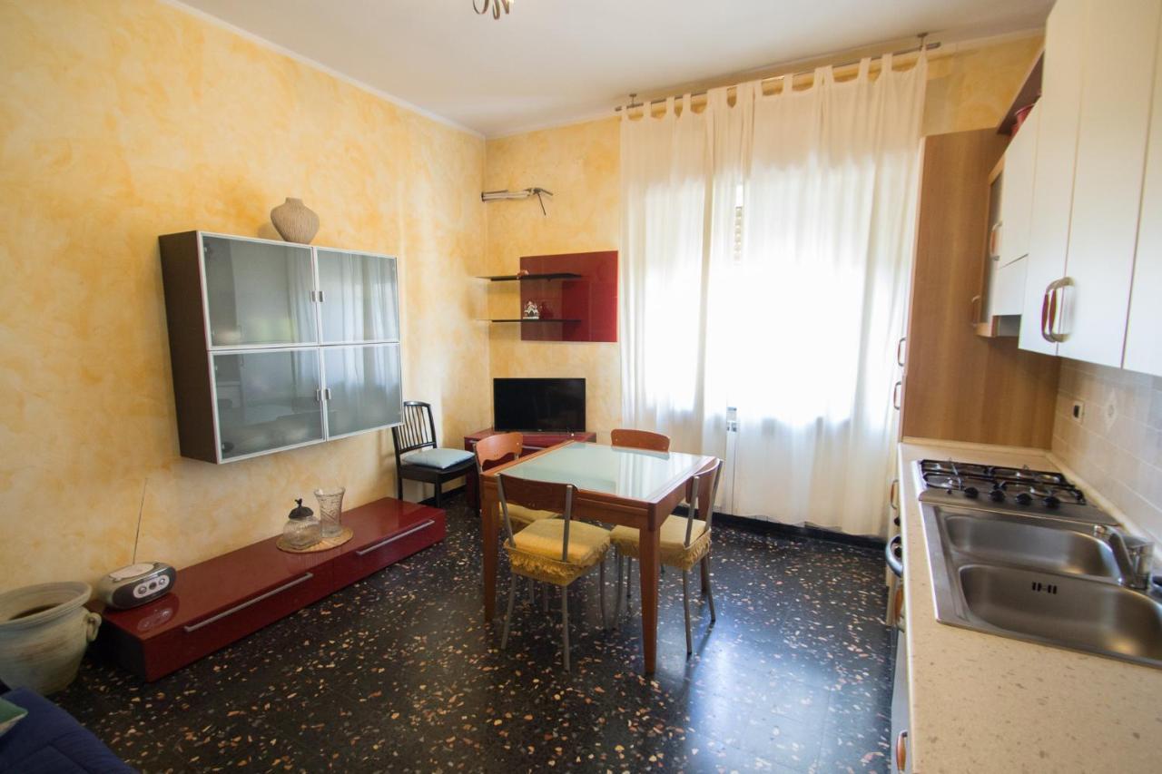 Yellow House Σαβόνα Εξωτερικό φωτογραφία